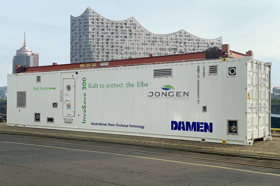 Damen Mobile Ballast System in Operation in Port of Hamburg