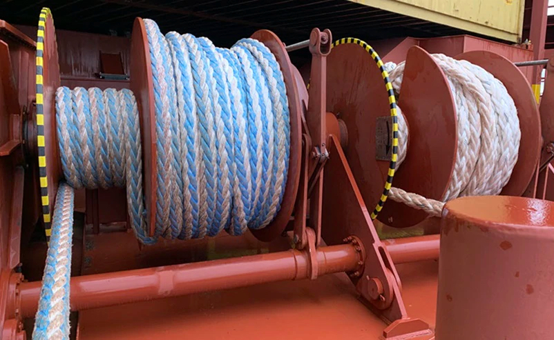 Maersk to use anti-snap back ropes to improve vessel mooring safety