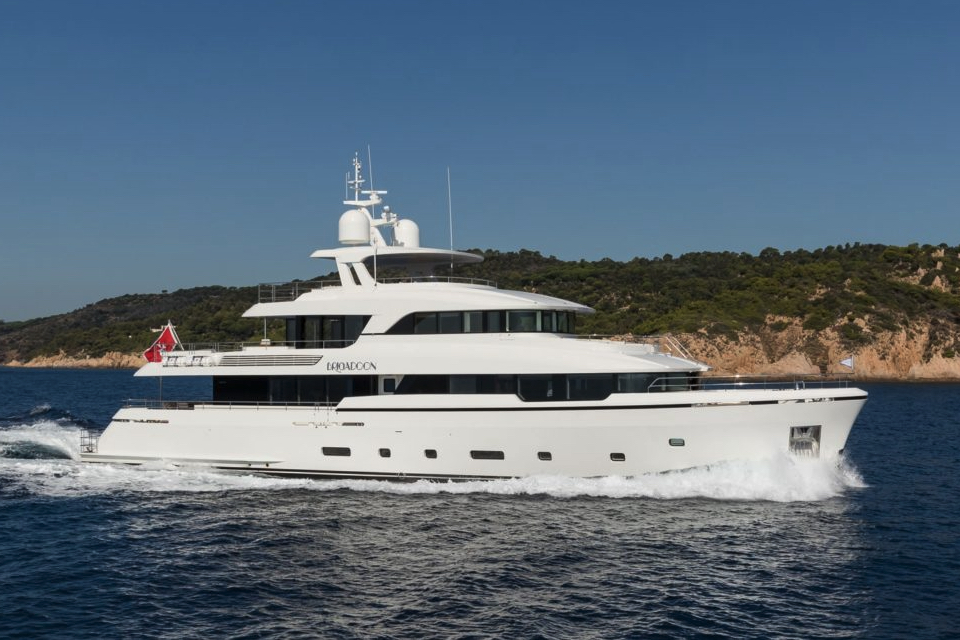 Moonen sells 36-metre new build superyacht