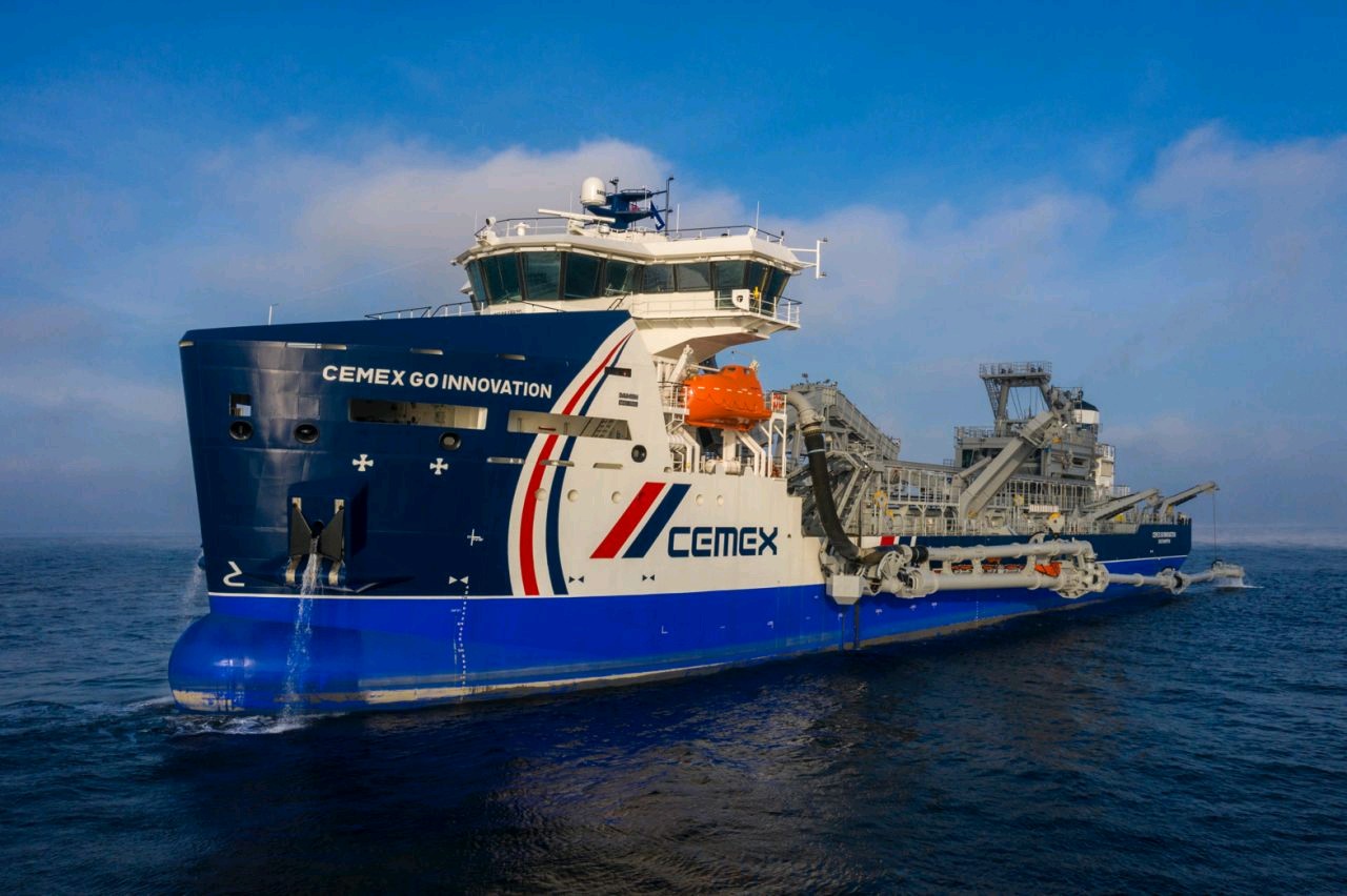 Cemex Go Innovation almost ready to start dredging on the North Sea