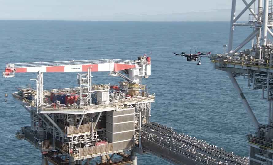 [VIDEO] Neptune measures methane emissions at offshore platform using drones