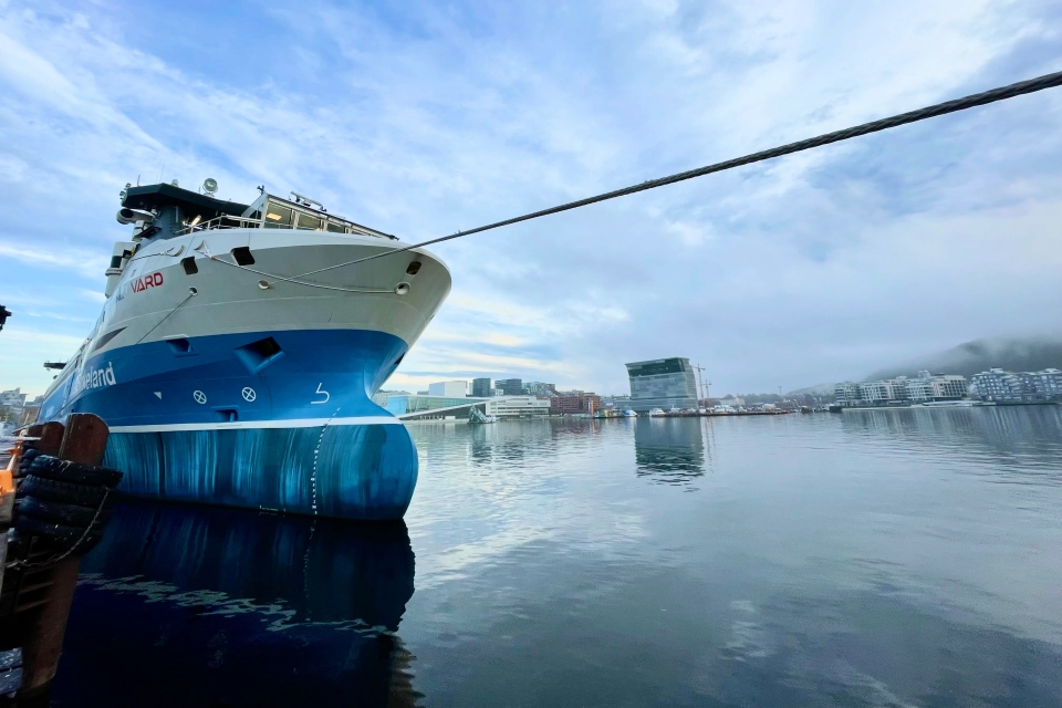 Autonomous container ship Yara Birkeland sets sail