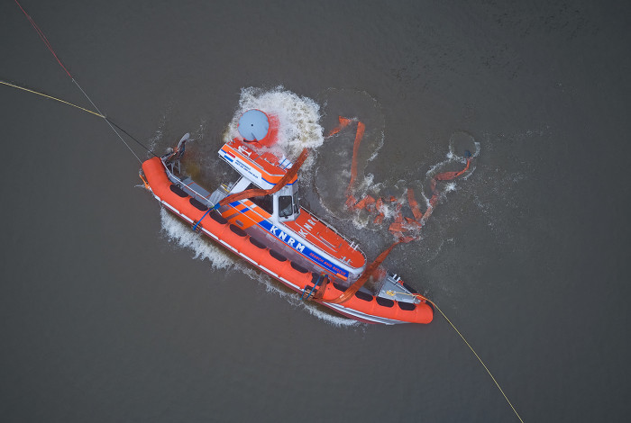 VIDEO: New KNRM lifeboat passes capsize trial