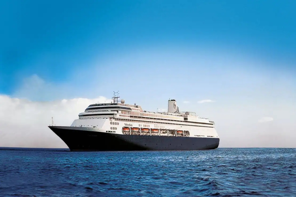 HAL cruise ship Volendam to house Ukrainian refugees in Port of Rotterdam