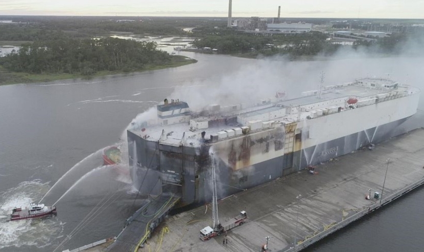 How a fire resulted in the total loss of car carrier Höegh Xiamen