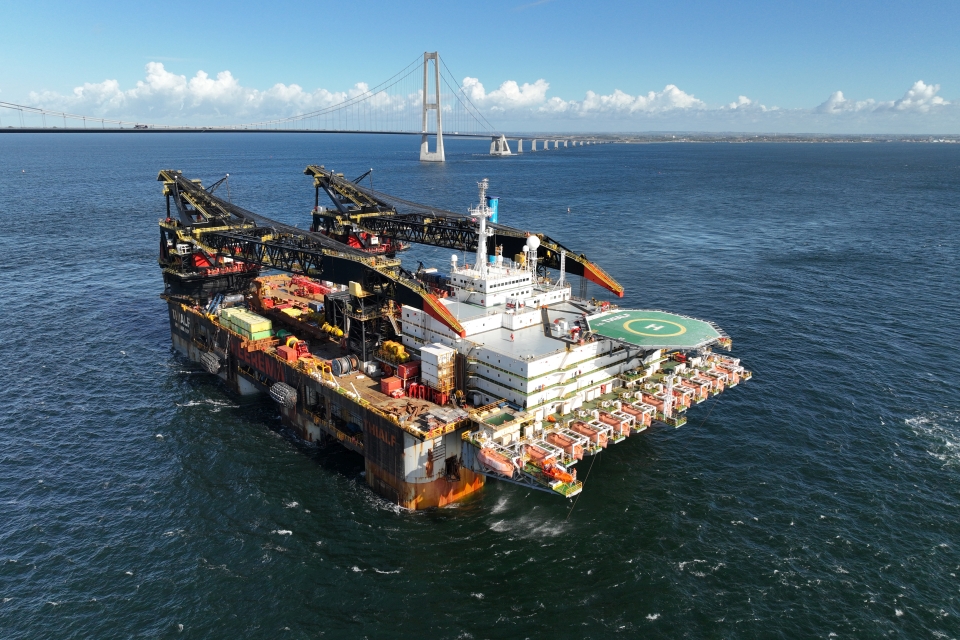 Heerema’s Thialf enters the Baltic Sea for the first time