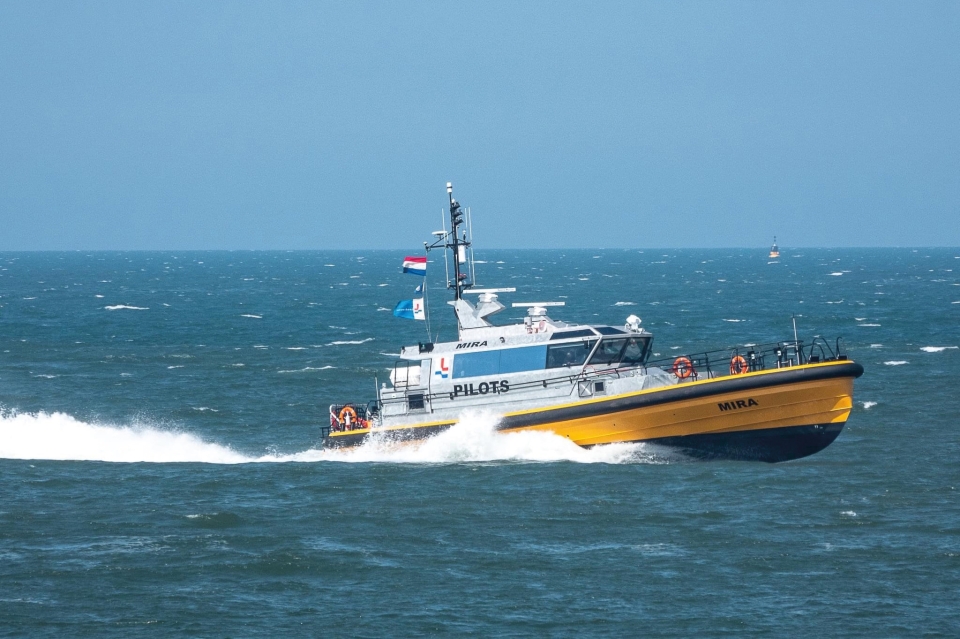 Dutch Pilotage Service orders four new tenders at NGS