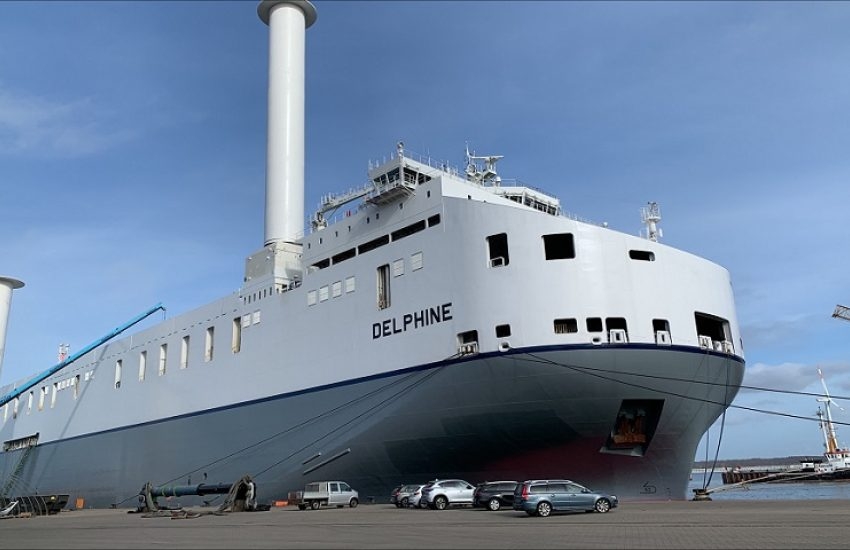 The RoRo vessel Delphine fitted with Rotor sails.