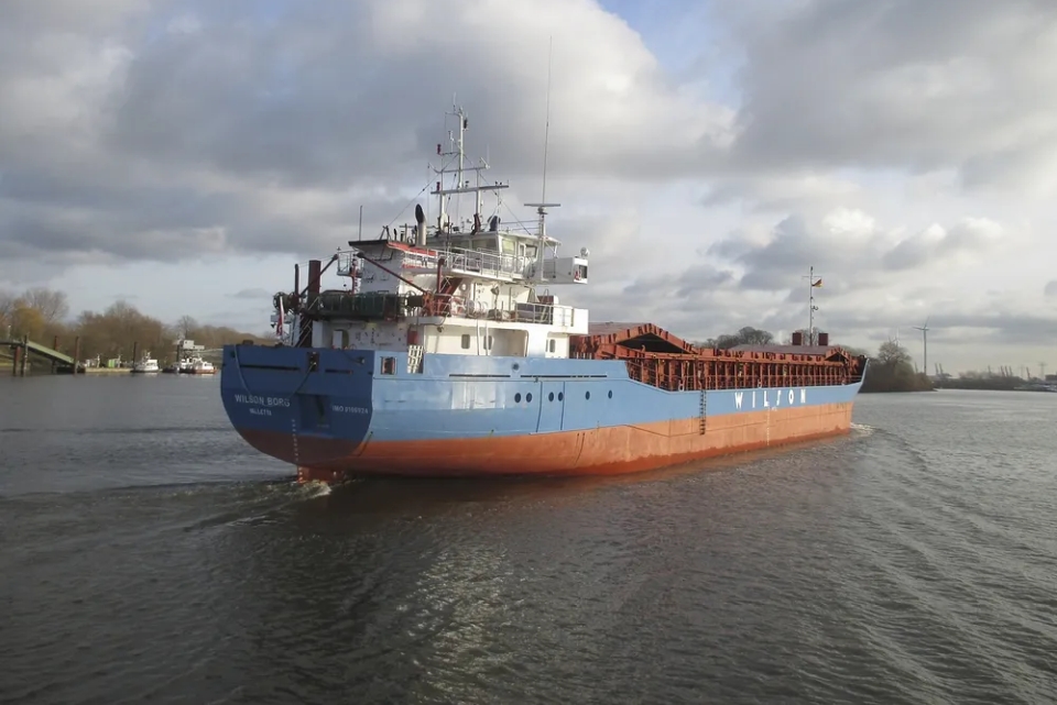 Northern Dutch shipyards compete for major fleet replacement