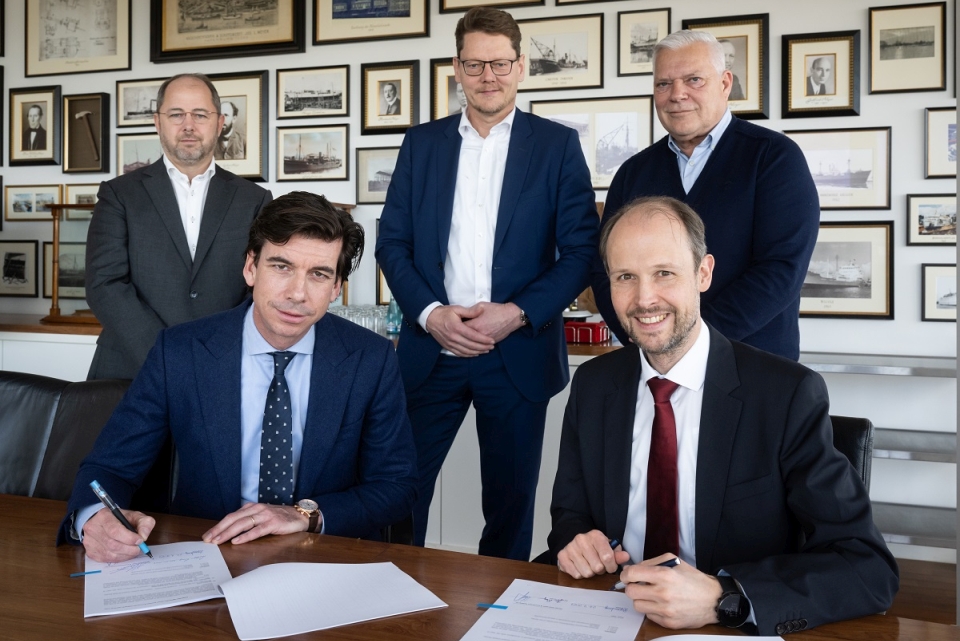 MEYER RE and Damen Shiprepair sign cooperation agreement