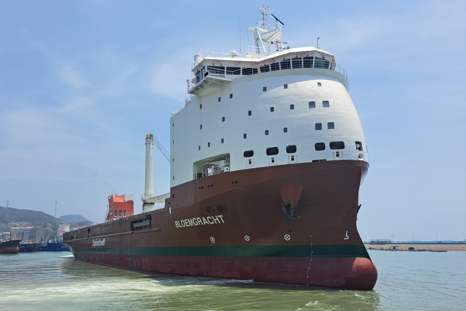 Spliethoff takes delivery of second B-type vessel