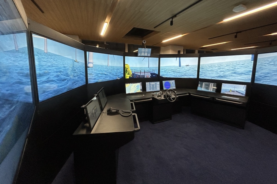 VSTEP and Damen supply NYK Line with full mission bridge simulator