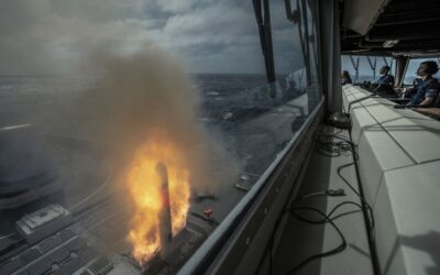 Dutch frigate De Ruyter tests launch Tomahawk missile