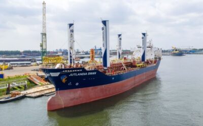 Econowind installs four VentoFoils on tanker Jutlandia Swan