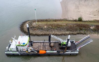 Dutch electric waterway maintenance work vessel sets sail
