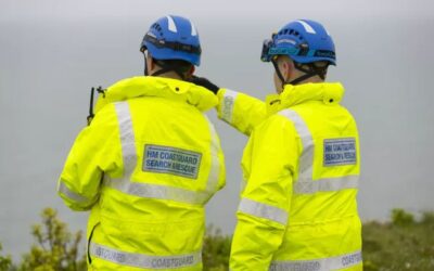 Ship loses containers in English Channel