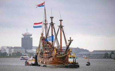 VIDEO: Batavia replica ship arrives at Damen Shiprepair