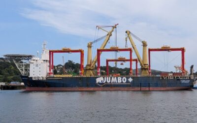 Jumbo’s Fairplayer transports four cranes on one go
